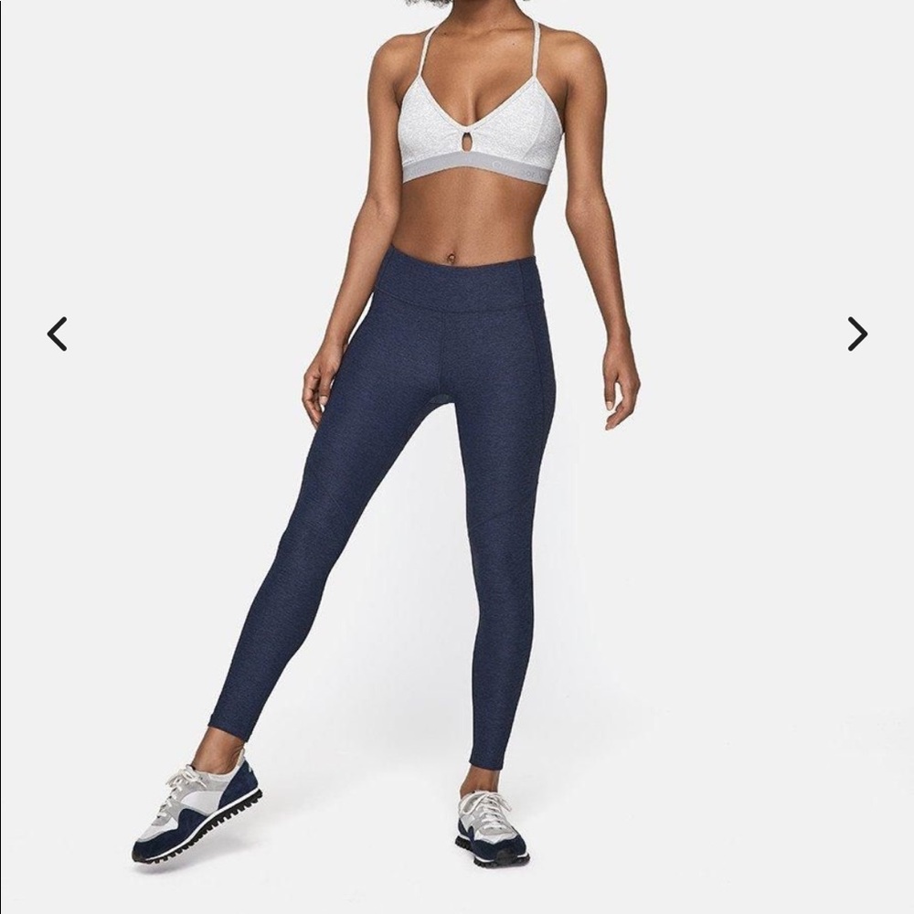 Outdoor Voices Warmup Legging in Navy, Size Med